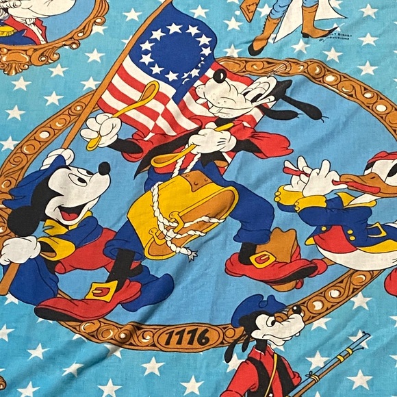Vintage 1976 Wamsutta Bicentennial Mickey Mouse Bed Spread - Picture 4 of 12